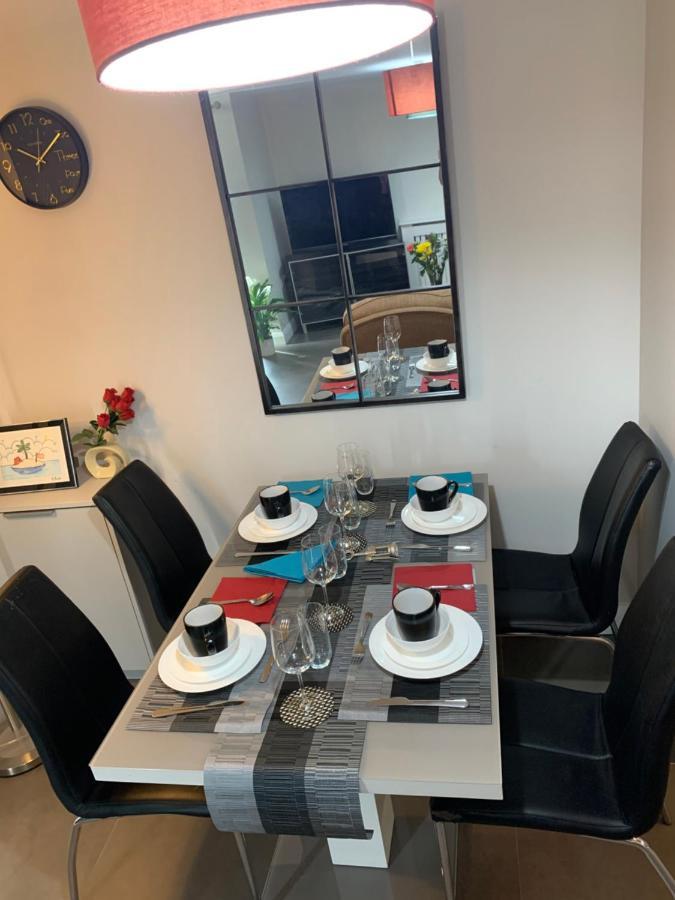 Aqua Dreams - Serviced Luxury Modern Belfast City Centre 2 Bed Apartment Exteriér fotografie